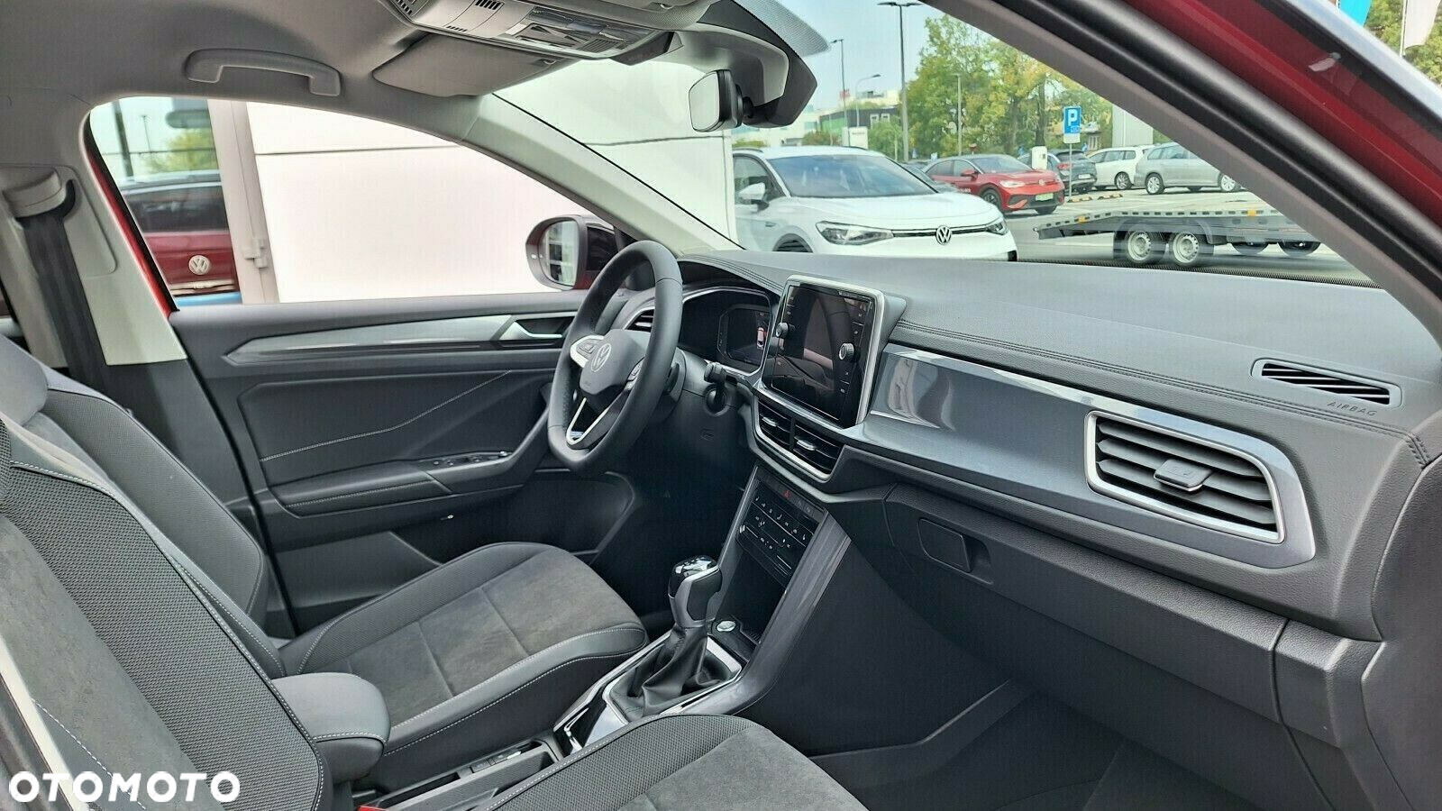 Volkswagen T-Roc - 15
