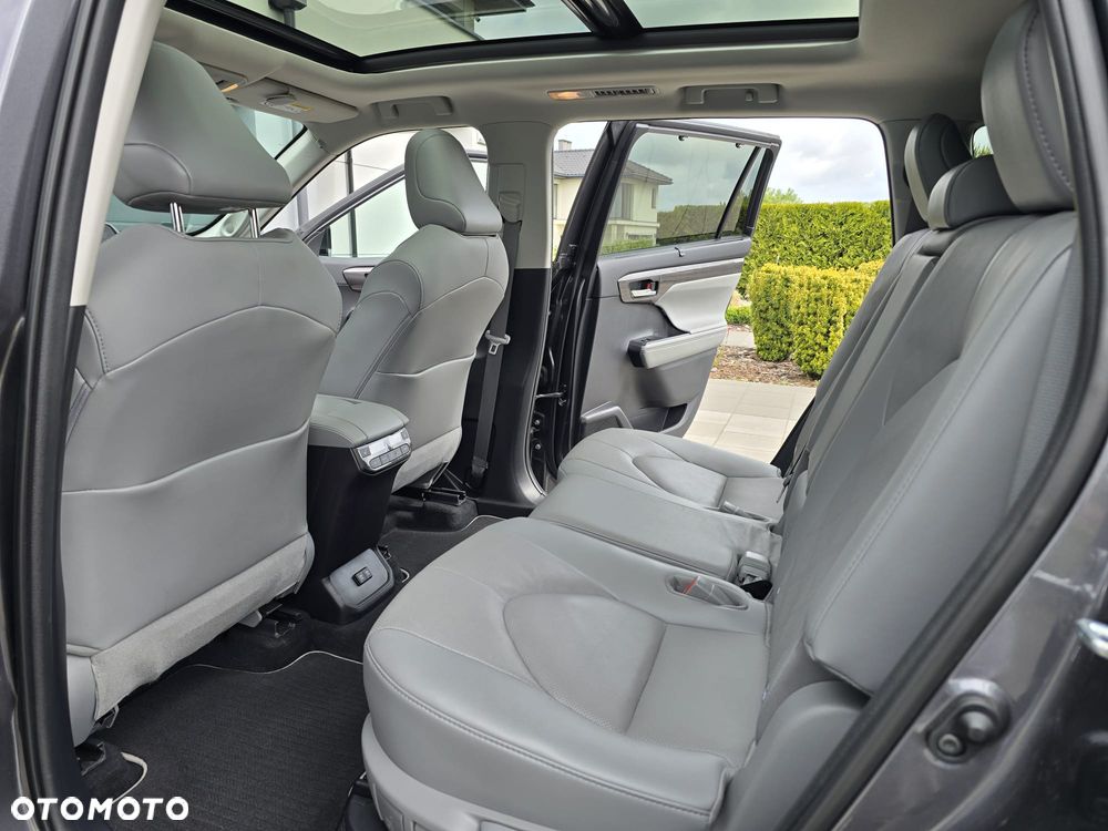 Toyota Highlander 2.5 Hybrid Executive - 17