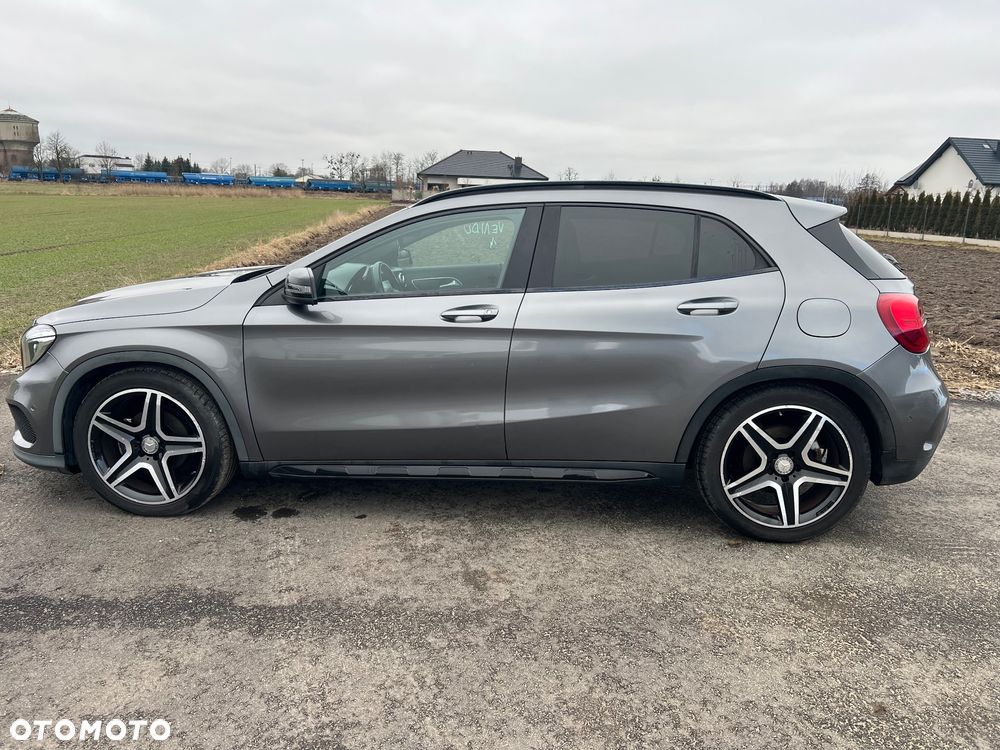 Mercedes-Benz GLA - 6