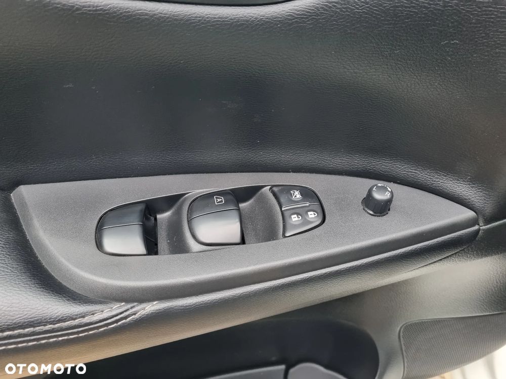 Nissan Pulsar 1.5 dCi Tekna EU6 - 16