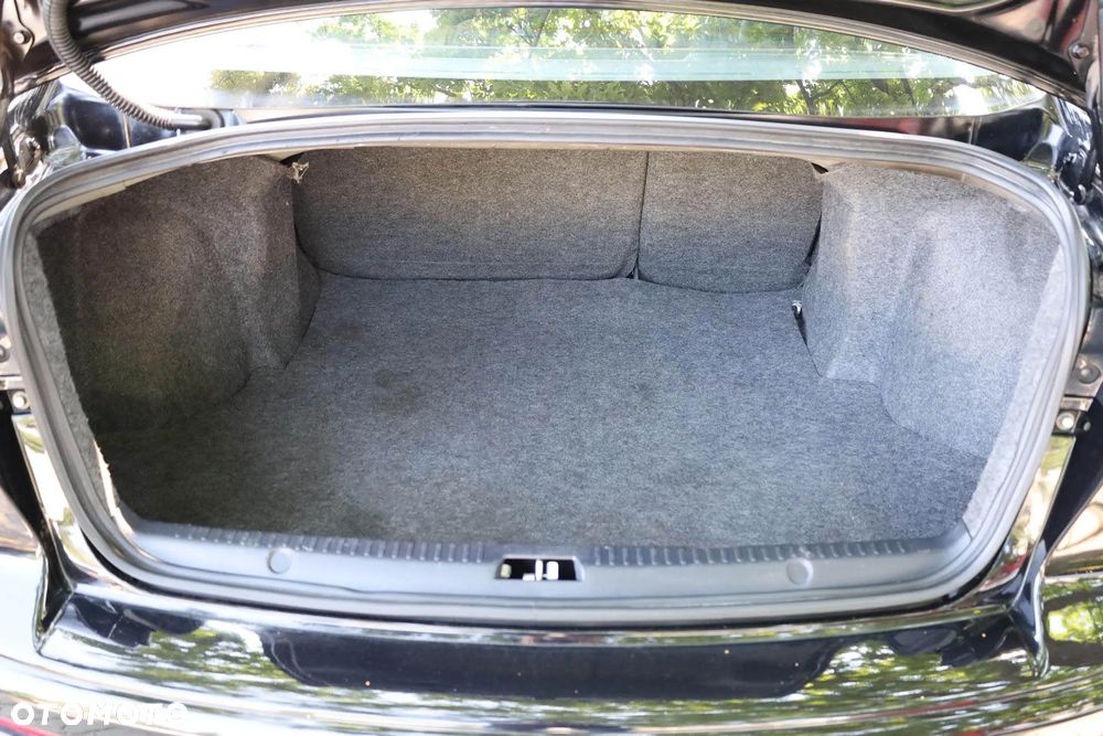 Mitsubishi Lancer 1.6 Invite - 26