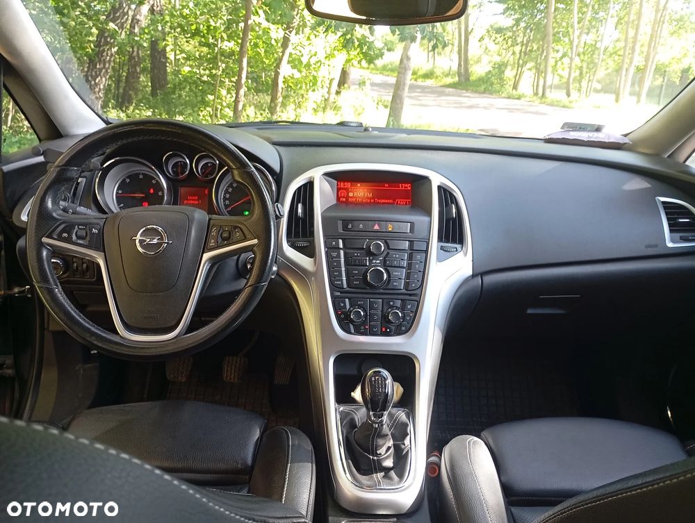 Opel Astra 1.7 CDTI - 11