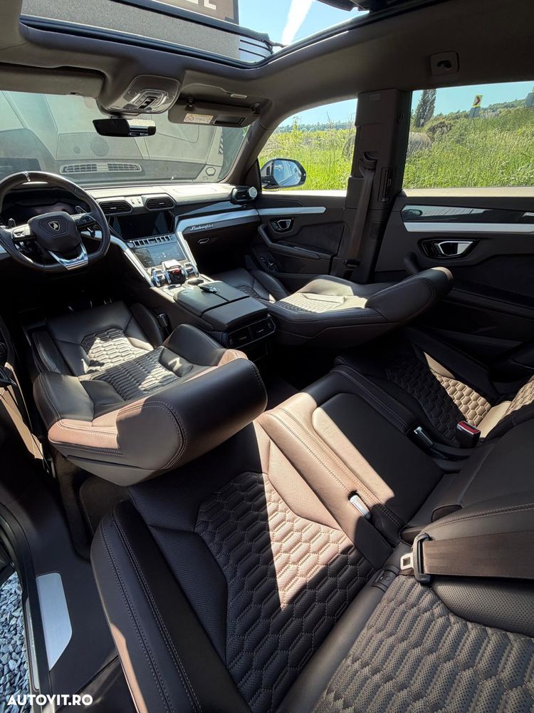 Lamborghini URUS Standard - 14