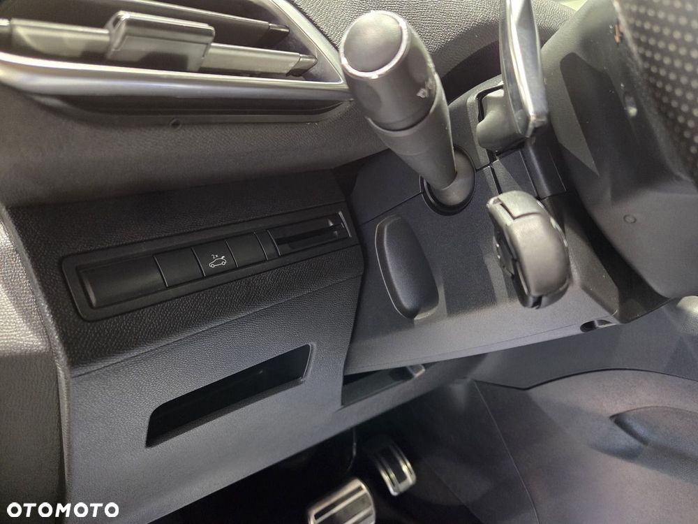 Peugeot 3008 1.6 PureTech GPF GT Line S&S EAT8 - 14
