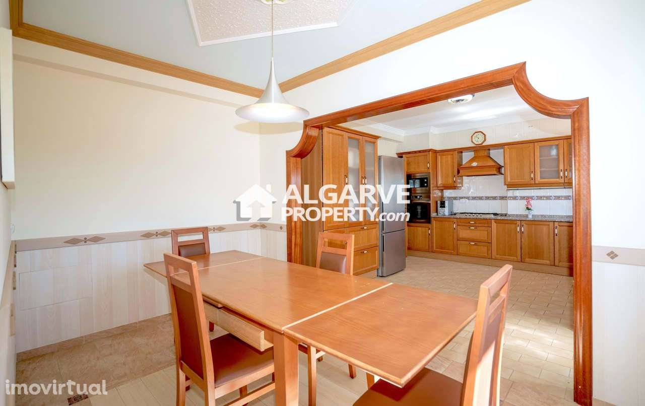 Moradia V4 perto de Faro - Descubra o seu refúgio ideal no coração do - Grande imagem: 5/35