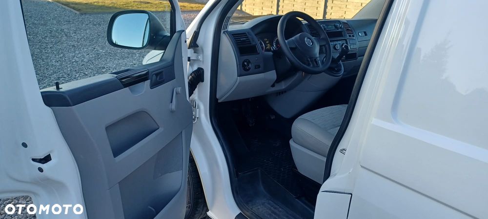 Volkswagen Transporter - 7