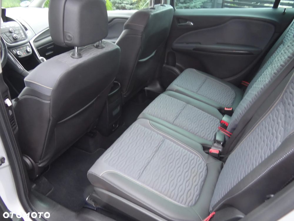 Opel Zafira Tourer 2.0 CDTI Innovation - 13