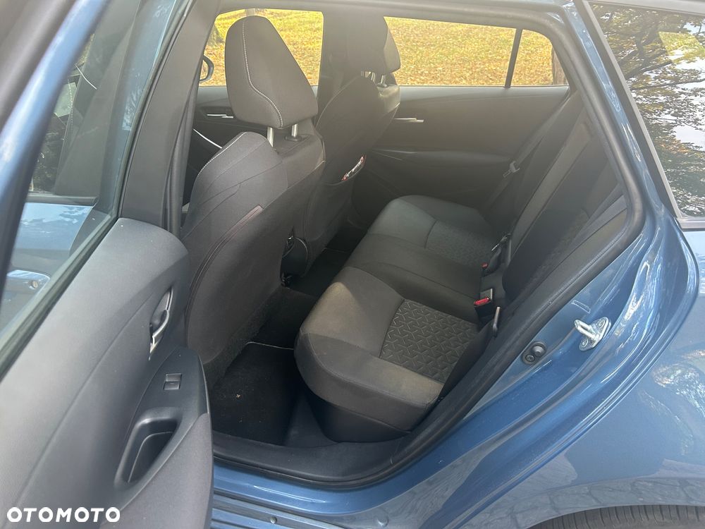 Toyota Corolla 1.8 Hybrid Comfort - 18