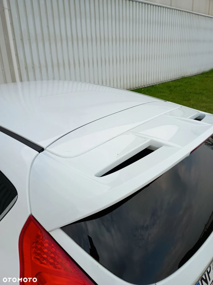 Ford Fiesta 1.4 Titanium EU5 - 12