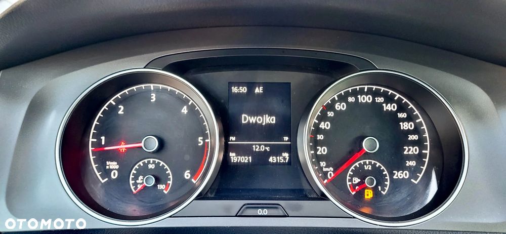 Volkswagen Golf 1.6 TDI DPF MATCH - 24