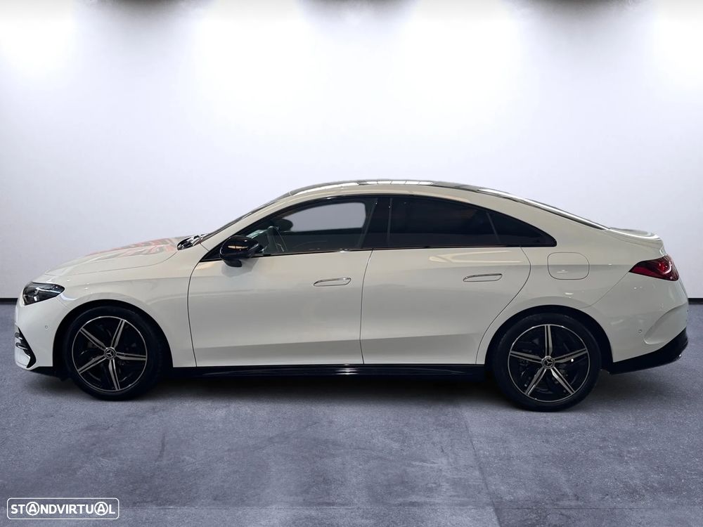 Mercedes-Benz CLA 180 Standard - 8