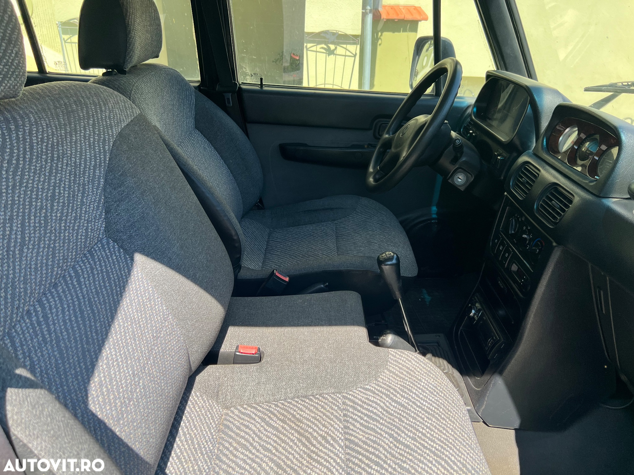 Hyundai Galloper - 4