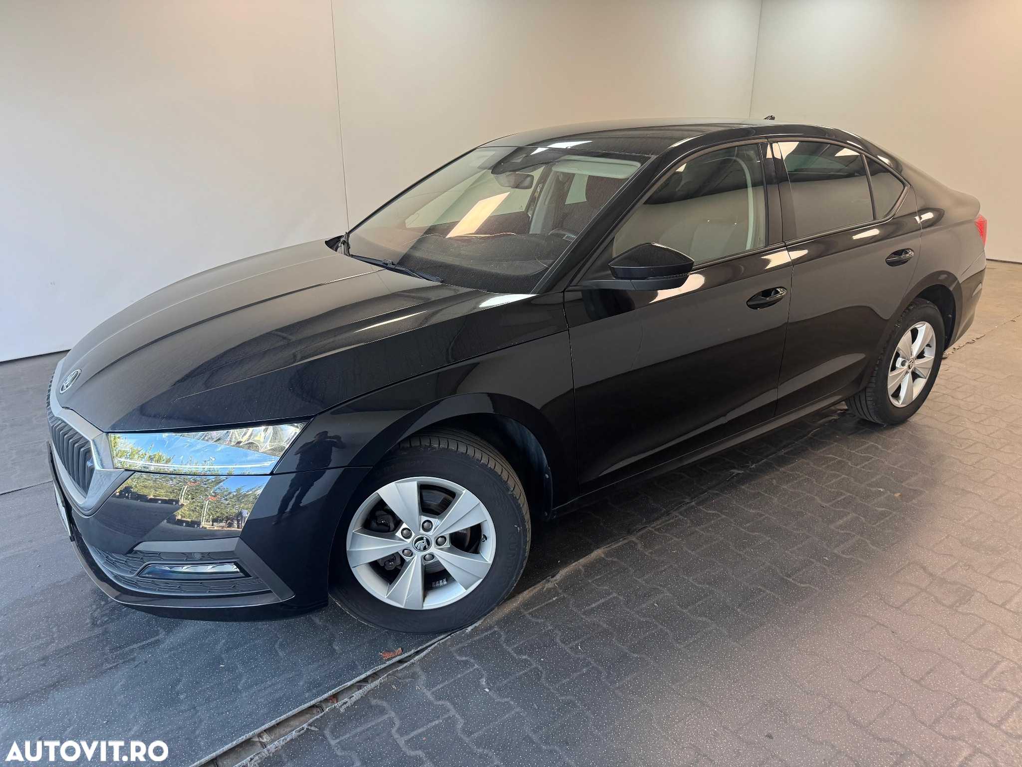 Skoda Octavia 2.0 TDI DSG Ambition - 11