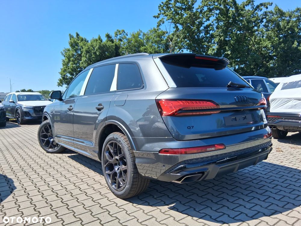 Audi Q7 - 3