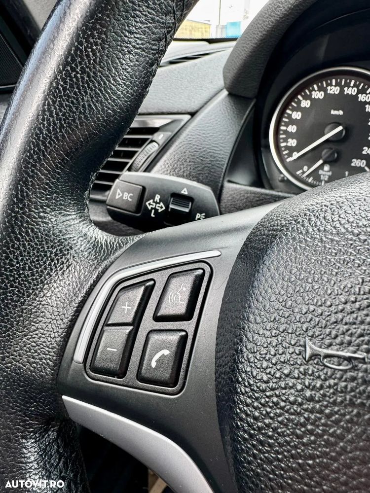 BMW X1 xDrive18d Aut. Sport Line - 28