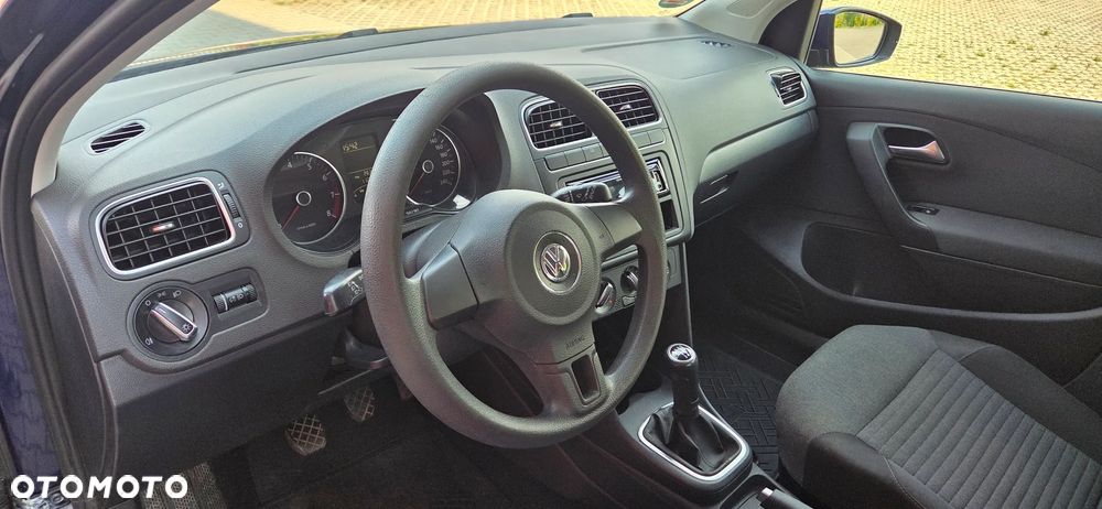Volkswagen Polo 1.4 16V Comfortline - 8