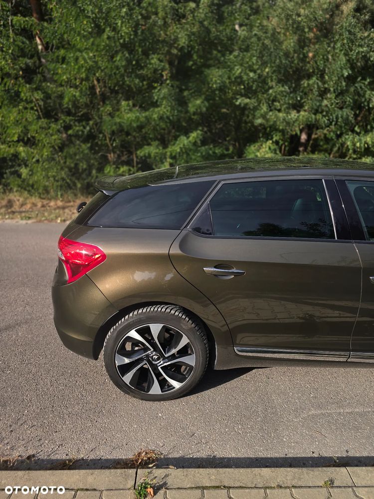Citroën DS5 THP 155 SoChic - 13