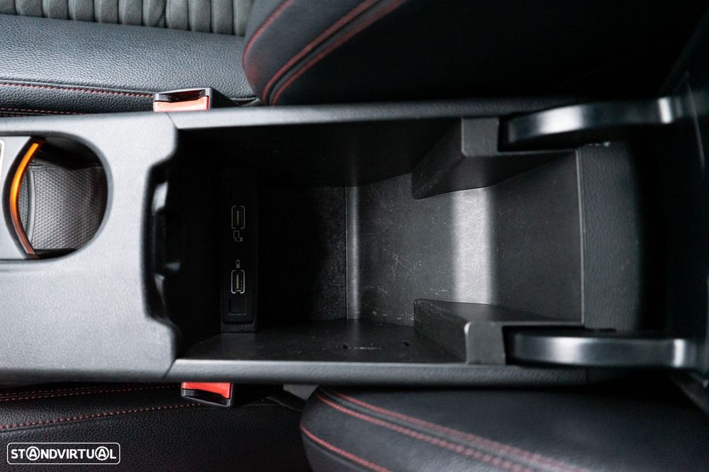 Mercedes-Benz CLA 220 d Shooting Brake AMG Line Aut. - 31