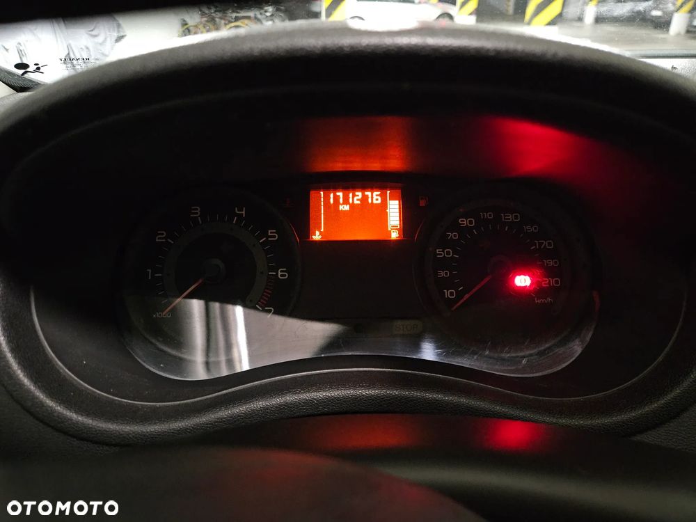 Renault Clio 1.4 16V Authentique - 9