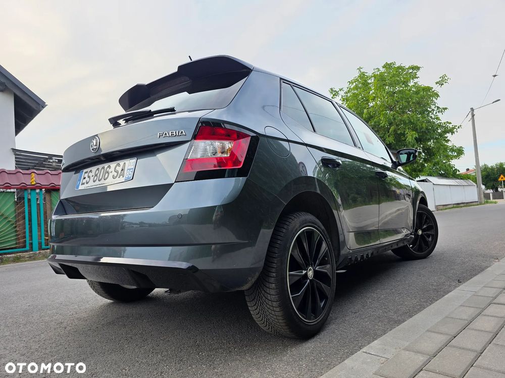 Skoda Fabia 1.0 TSI DSG Monte Carlo - 35