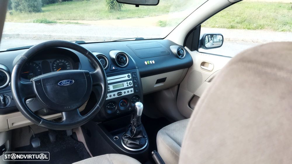 Ford Fiesta - 5