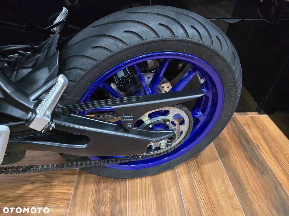 Yamaha MT - 12