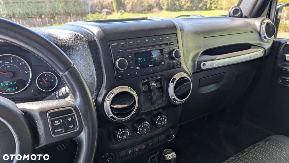 Jeep Wrangler 2.8 CRD Rubicon - 27