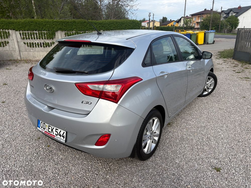 Hyundai i30 1.4 CRDi Intro Edition - 8