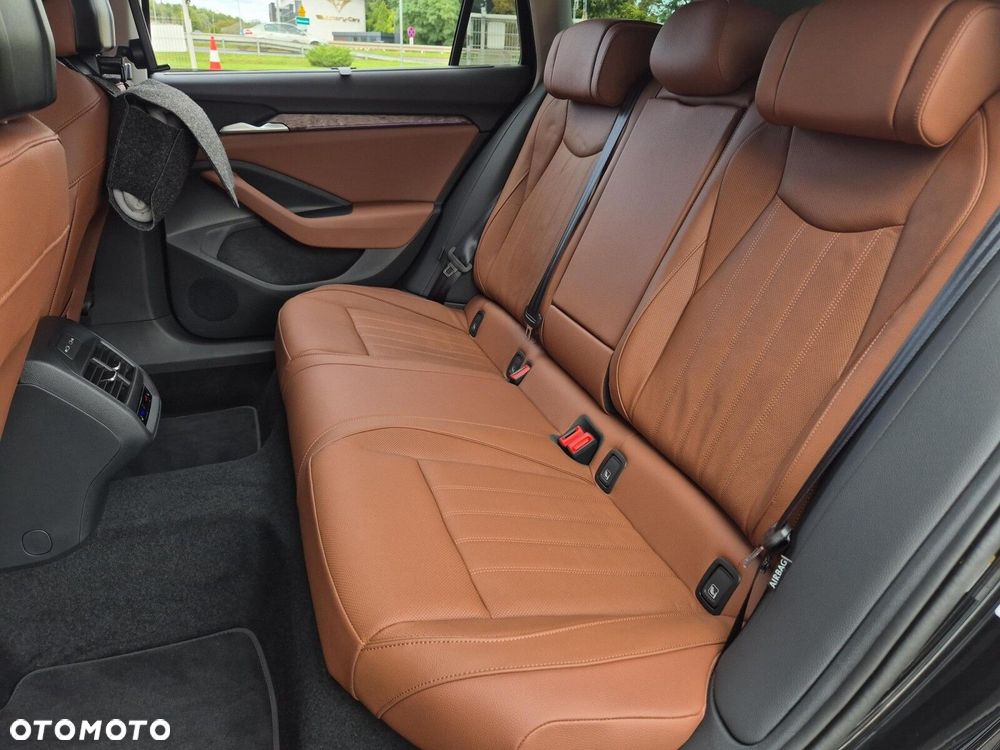 Skoda Superb 1.5 TSI L&K DSG - 17