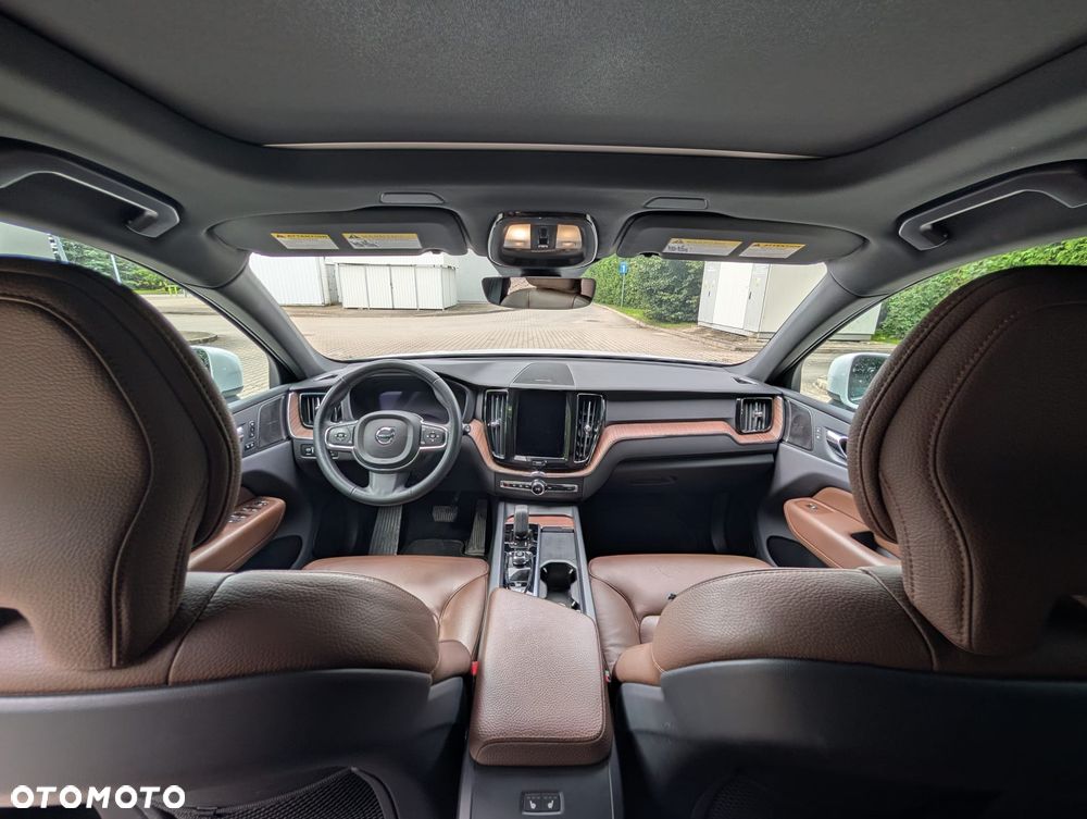 Volvo XC 60 B6 B AWD Momentum Pro - 9