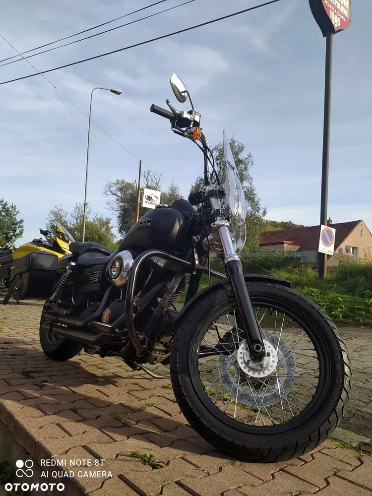 Harley-Davidson Dyna Street Bob - 5