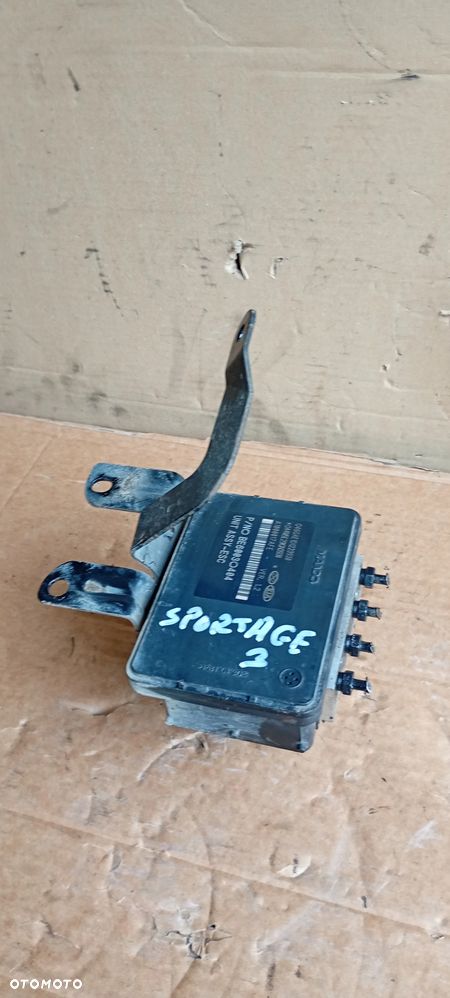 Pompa ABS sterownik Kia Sportage III 58920-3U470 - 3