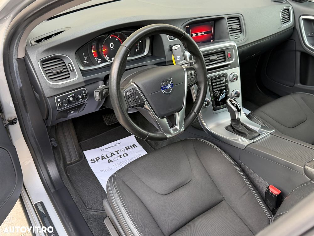 Volvo V60 ver-d3-geartronic-momentum-pro - 9