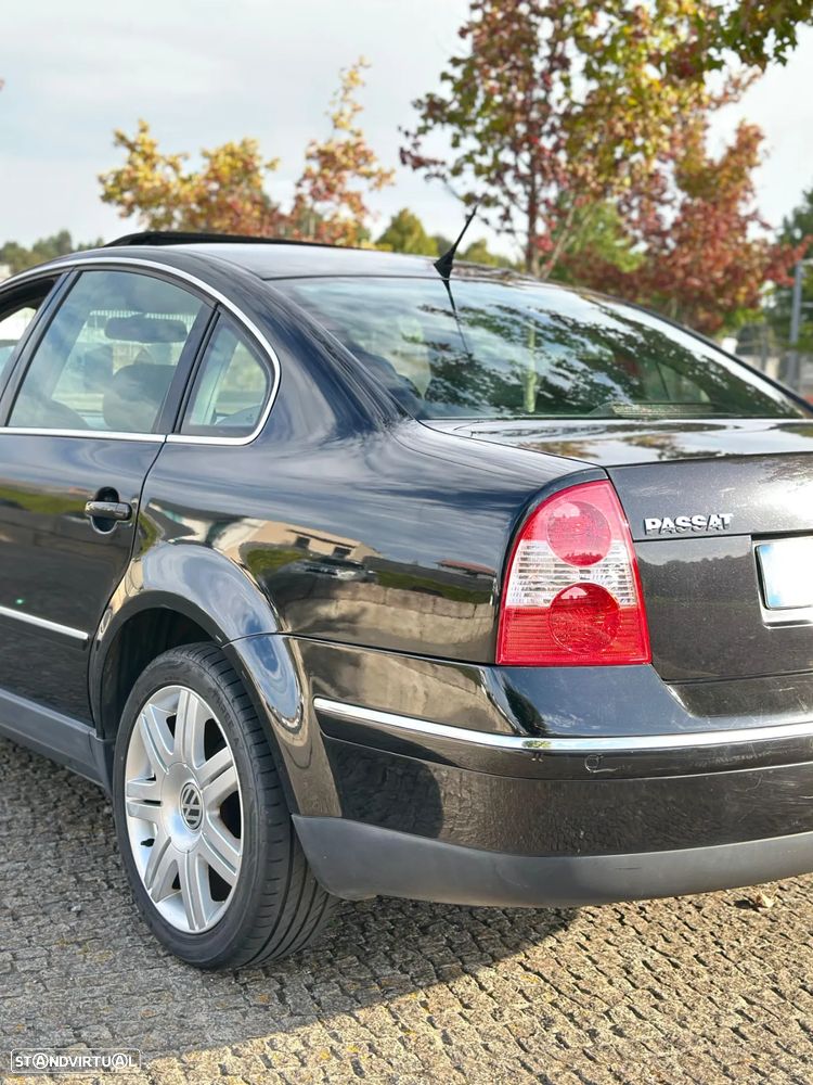VW Passat 1.9 TDi Highline - 3