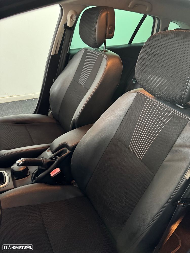 Renault Mégane Sport Tourer 1.5 dCi Luxe - 18