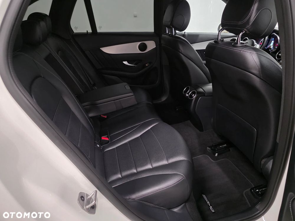 Mercedes-Benz GLC 220 d 4Matic 9G-TRONIC AMG Line Plus - 21