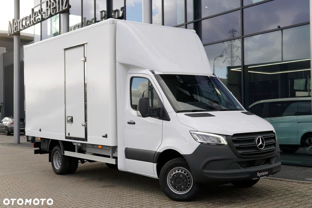 Mercedes-Benz Sprinter - 9