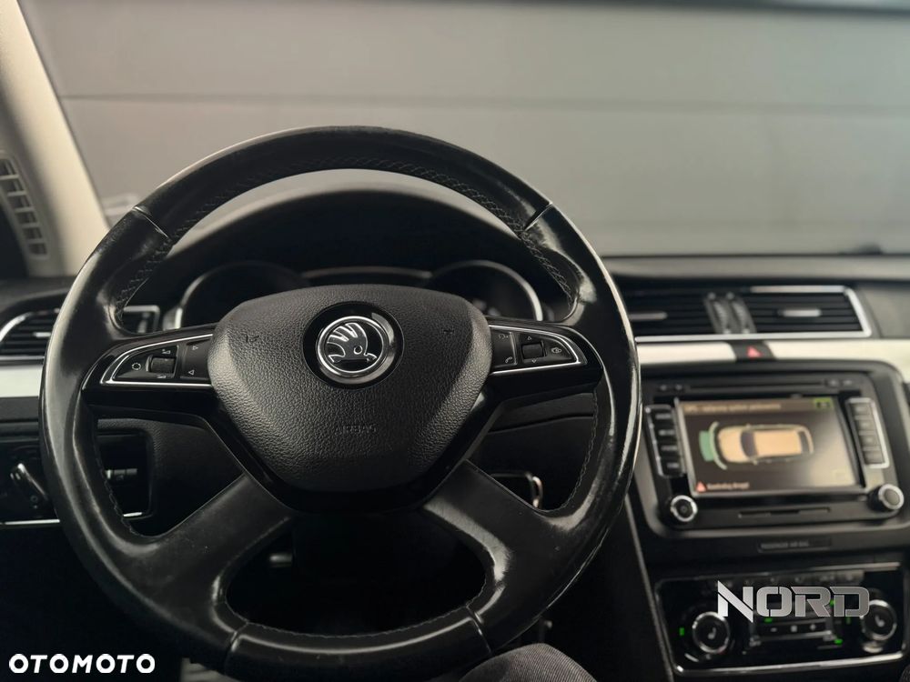 Skoda Superb 2.0 TDI Elegance - 14