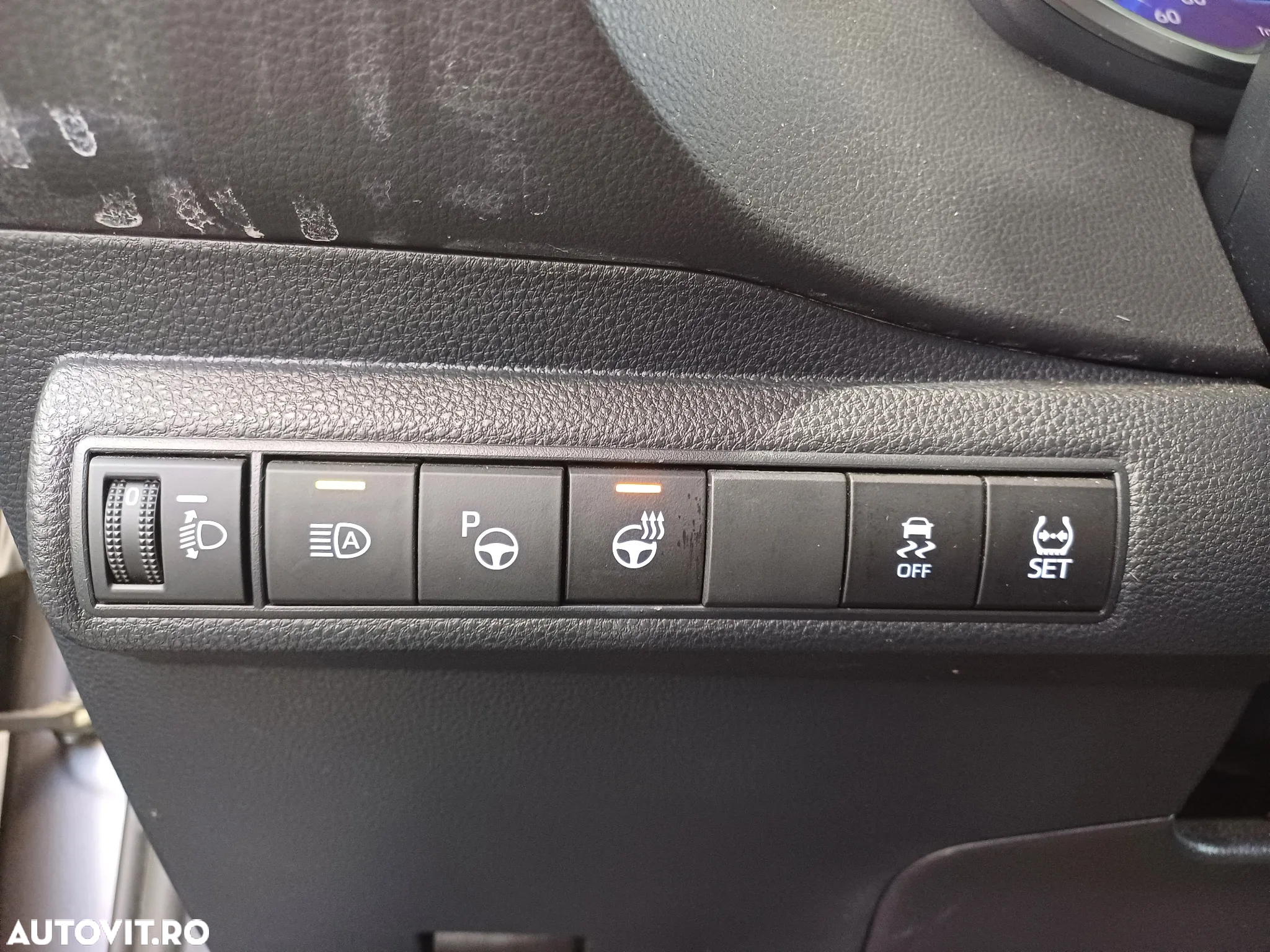 Toyota Corolla 1.8 HSD Dynamic - 10