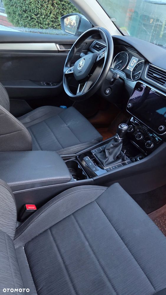 Skoda Superb 2.0 TDI Ambition - 10