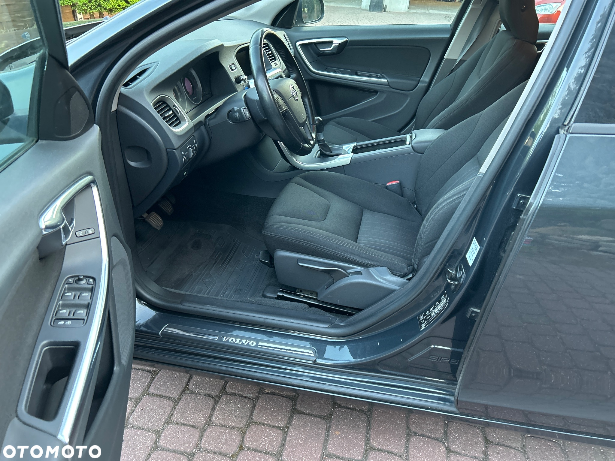 Volvo V60 DRIVe - 11
