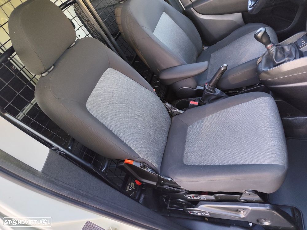 Fiat Doblo Cargo - 41