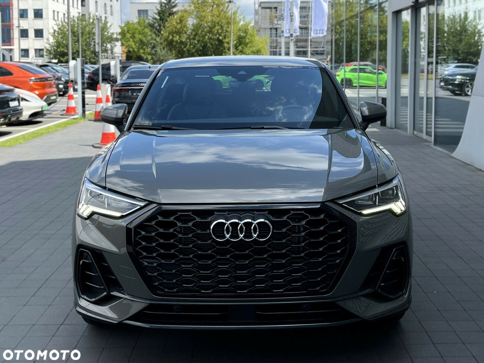 Audi Q3 Sportback - 13