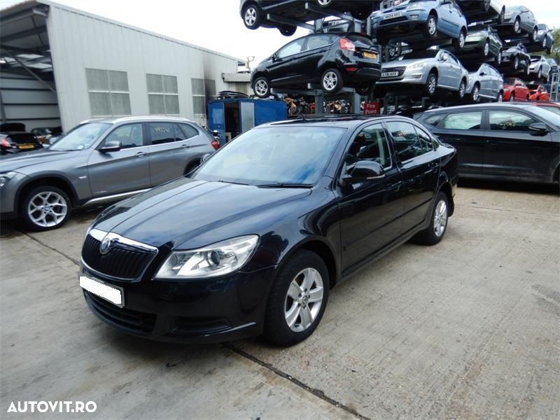 Fuzeta stanga spate Skoda Octavia II 2009 Hatchback 1.9 - 3