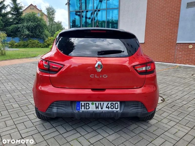 Renault Clio 1.2 16V 75 TomTom Edition - 8