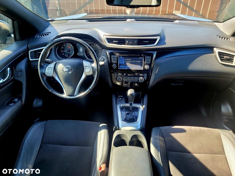 Nissan Qashqai - 2