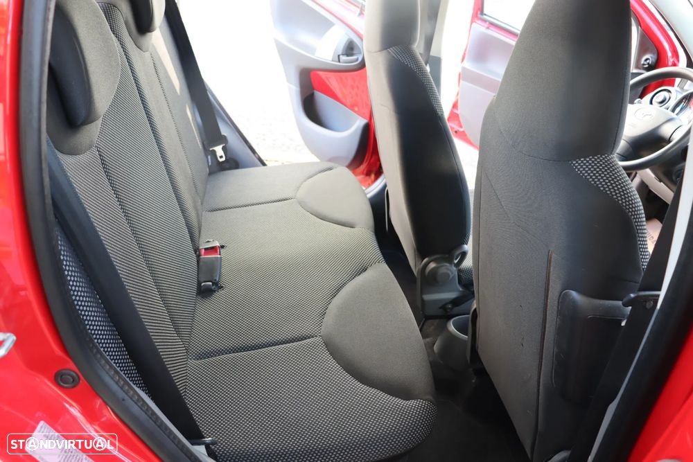 Toyota Aygo 1.0 Style Pack+VSC MM - 14