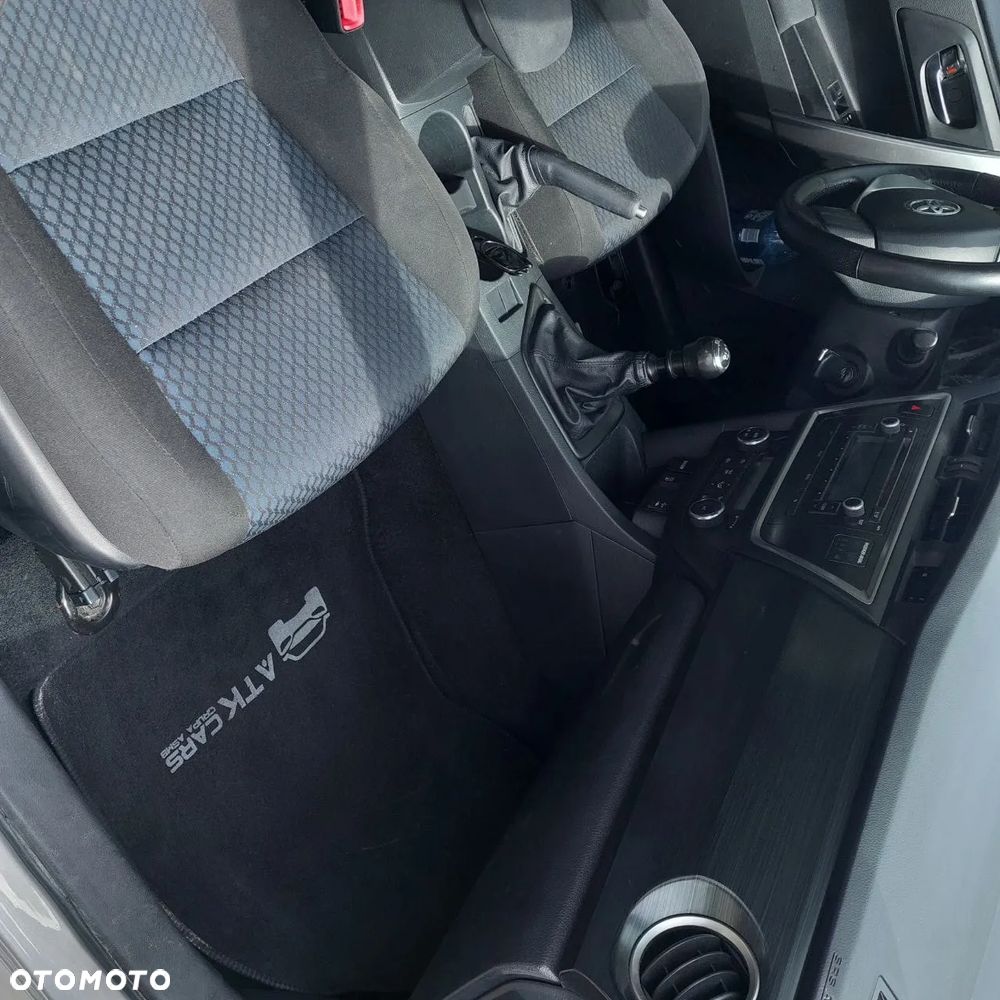 Toyota Auris 1.33 VVT-i Comfort - 2