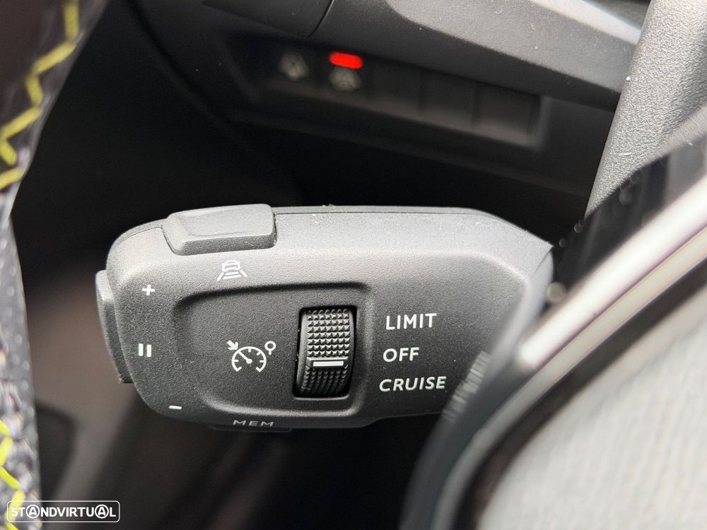 Peugeot e-208 50 kWh GT Pack - 39