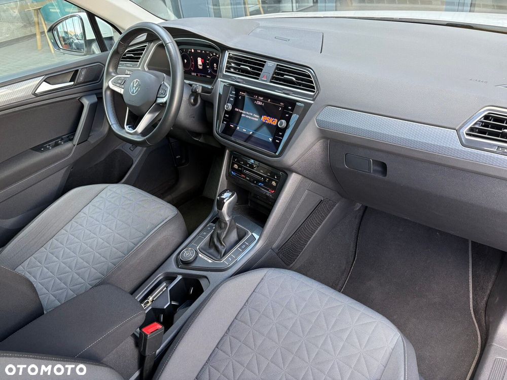 Volkswagen Tiguan - 17